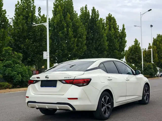 Nissan Sylphy — Фото автомобиля 15