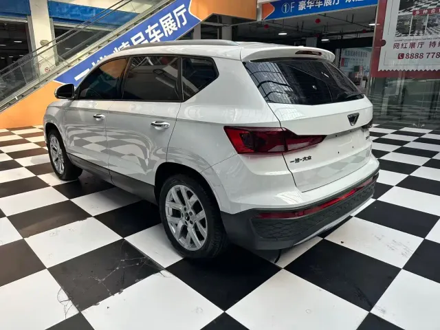 Jetta VS5 — Фото автомобиля 15