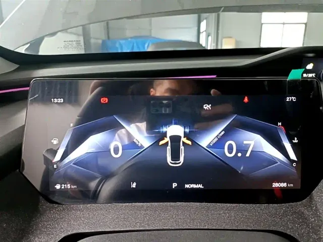 Changan Z6 — Фото автомобиля 11