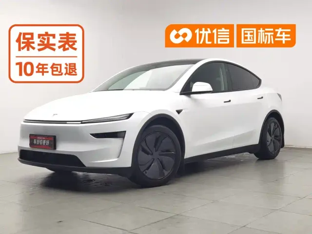 Фотография автомобиля — Tesla Model Y