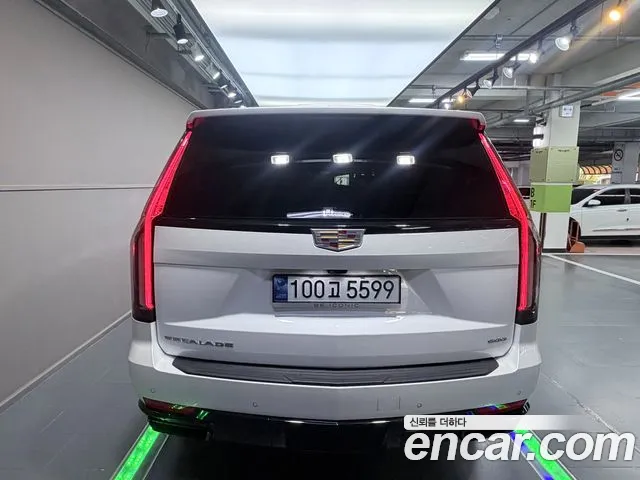 Cadillac Escalade — Фото автомобиля 4