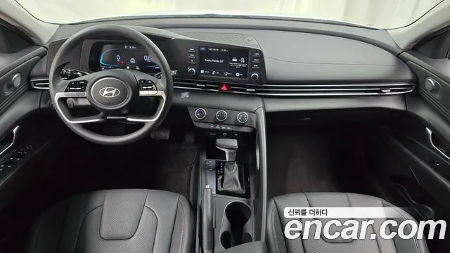 Hyundai Avante — Фото автомобиля 10
