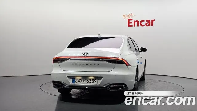 Hyundai Grandeur — Фото автомобиля 4