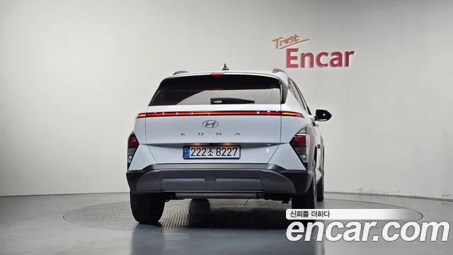Hyundai Kona — Фото автомобиля 4