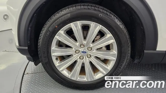 Фотография автомобиля — Ford Explorer