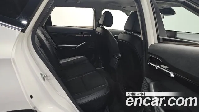 Kia Seltos — Фото автомобиля 16