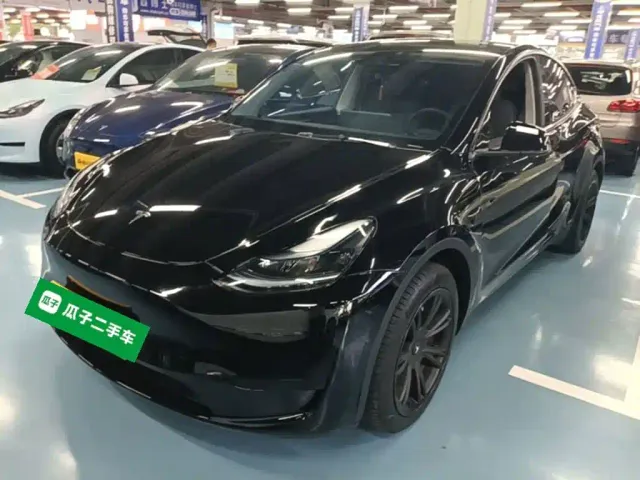 Фотография автомобиля — Tesla Model Y