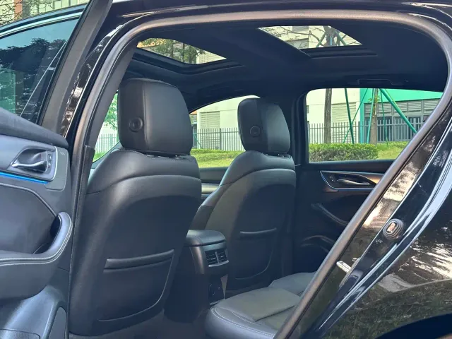 Cadillac CT5 — Фото автомобиля 5