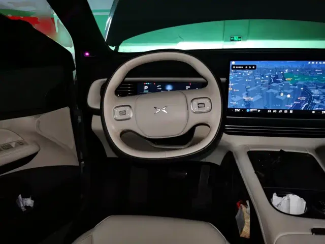 Xpeng G6 — Фото автомобиля 11