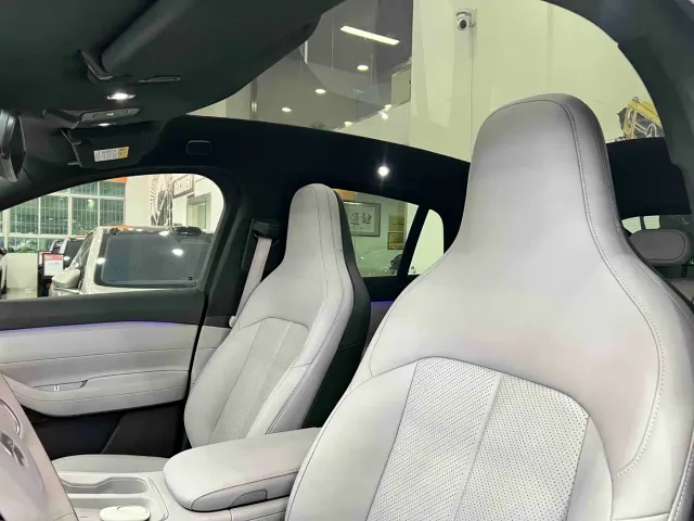 Nio EC6 — Фото автомобиля 12