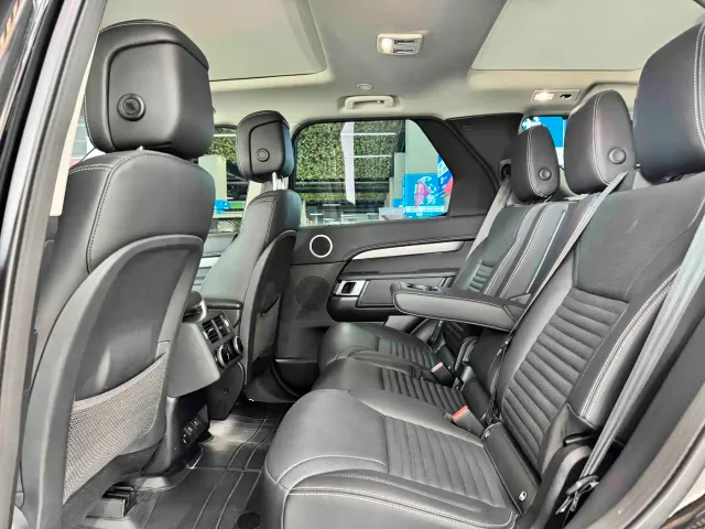 Land Rover Discovery — Фото автомобиля 12