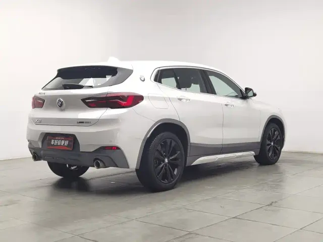 BMW X2 — Фото автомобиля 2