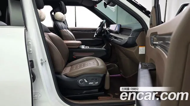 Kia EV9 — Фото автомобиля 16