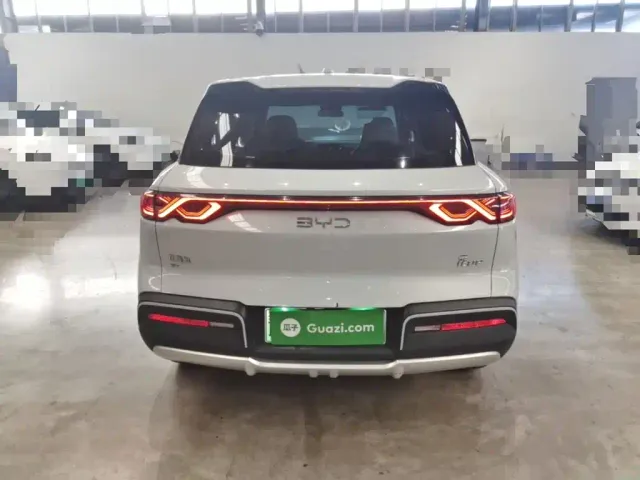 BYD Yuan UP — Фото автомобиля 5