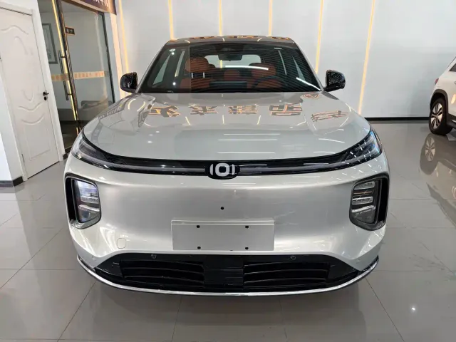 Changan Qiyuan Q07 — Фото автомобиля 2