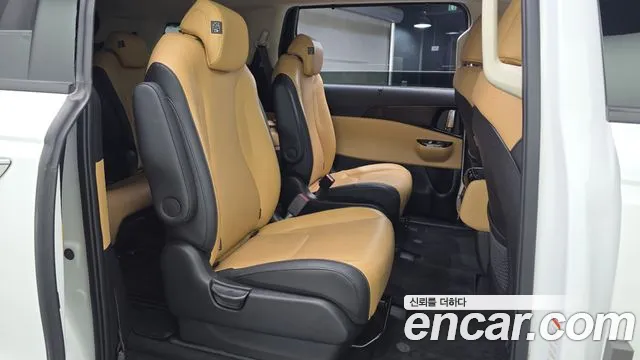 Kia Canival Carnival 4 поколение Бензин 9 мест Noblesse — Фото автомобиля 9