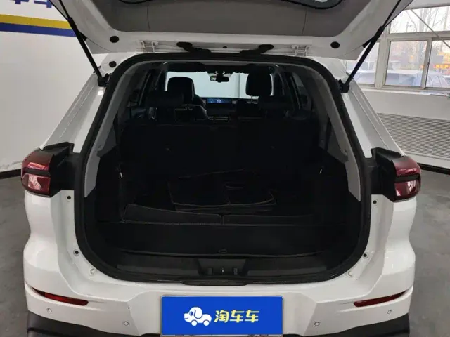 Chery Tiggo 8 — Фото автомобиля 4