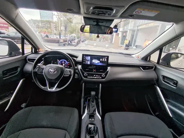 Toyota Frontlander — Фото автомобиля 6