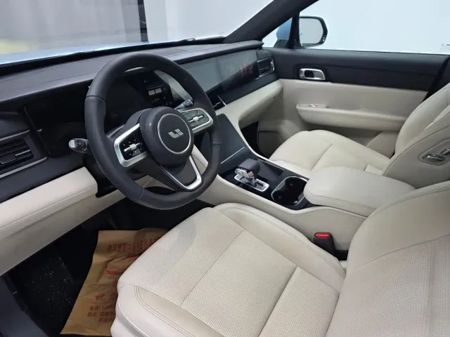 Li Auto ONE — Фото автомобиля 4