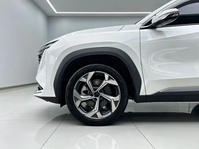 Geely Boyue L — Фото автомобиля 4