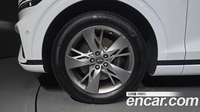 Genesis GV70 — Фото автомобиля 5
