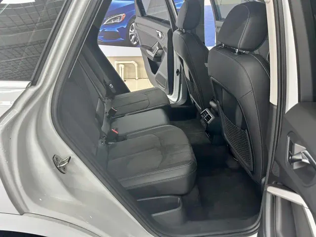 Audi Q3 — Фото автомобиля 11