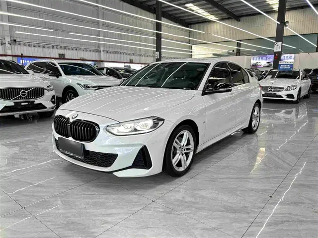 Фотография автомобиля — BMW 1 Series
