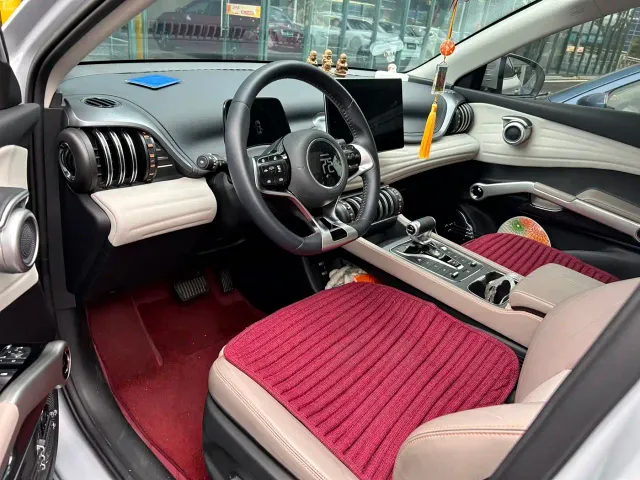 BYD Yuan PLUS — Фото автомобиля 5