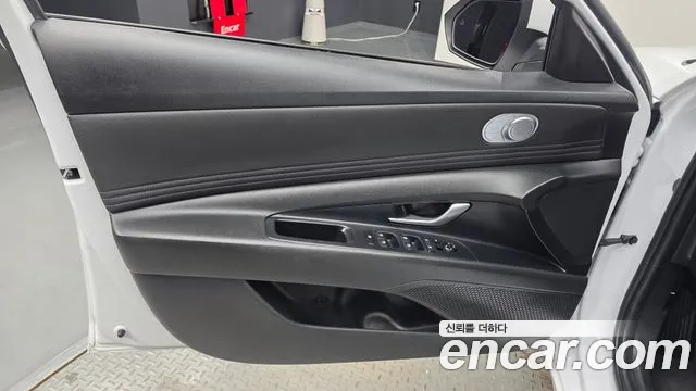 Hyundai Avante CN7 — Фото автомобиля 24