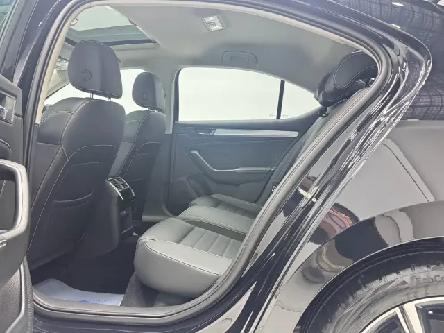 Skoda Superb — Фото автомобиля 11