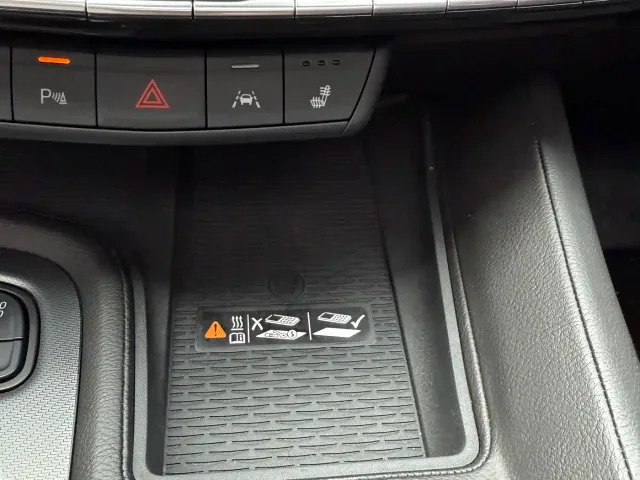 Cadillac CT5 — Фото автомобиля 21