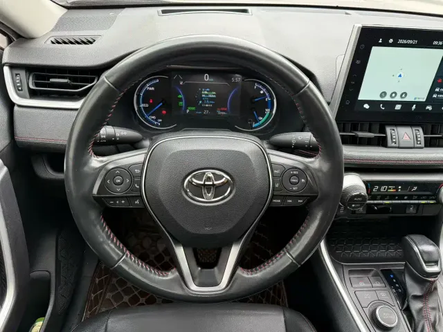 Toyota Wildlander — Фото автомобиля 8