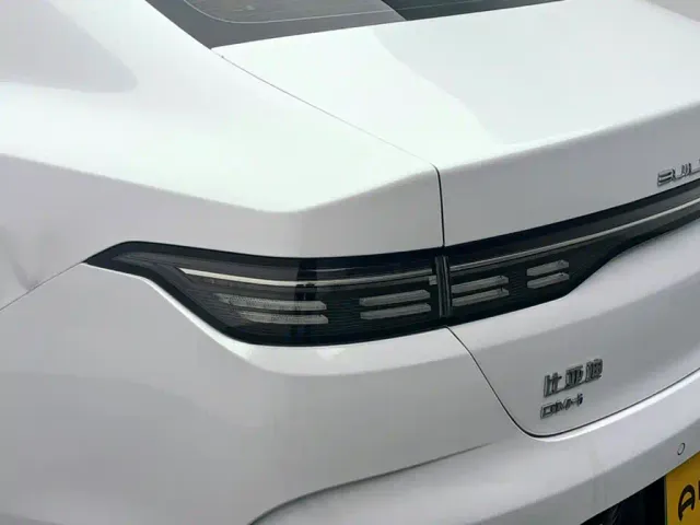 BYD Destroyer 05 — Фото автомобиля 13