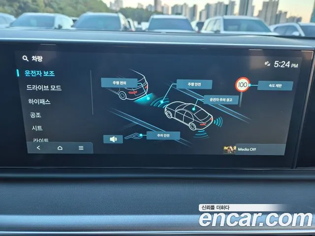 Hyundai Grandeur GN7 — Фото автомобиля 19
