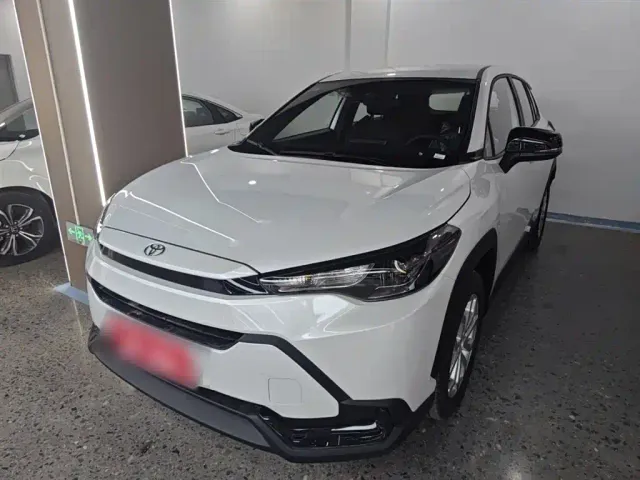 Фотография автомобиля — Toyota Frontlander