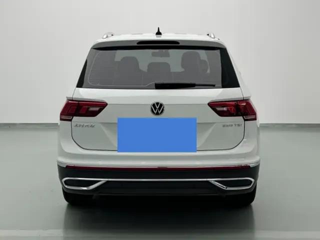 Volkswagen Tiguan L — Фото автомобиля 4