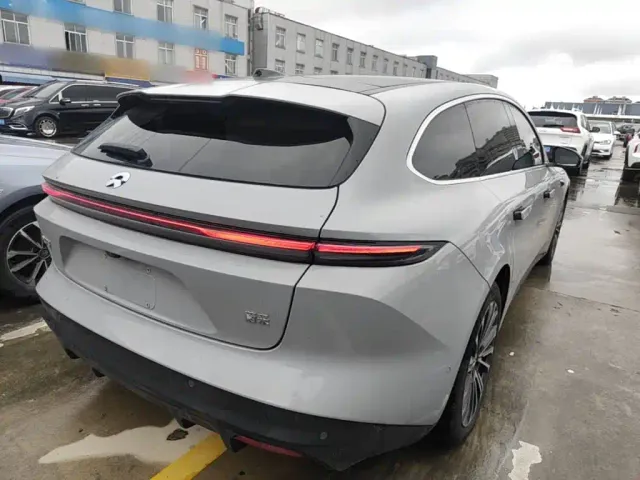 Nio ET5 Touring — Фото автомобиля 6