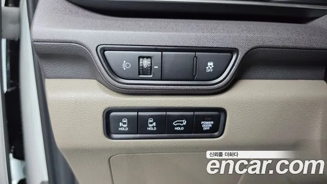 Kia Carnival — Фото автомобиля 19