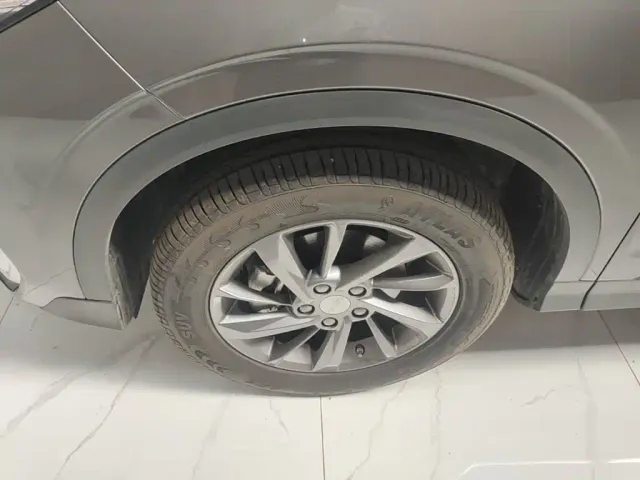 Geely Binyue — Фото автомобиля 22