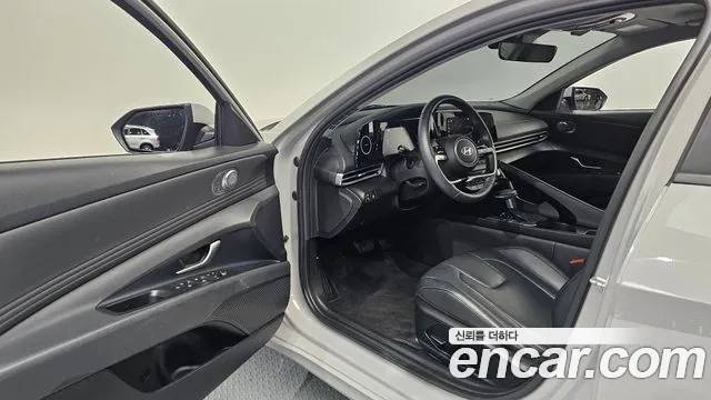 Hyundai AVANTE Новый Avante (CN7) — Фото автомобиля 10