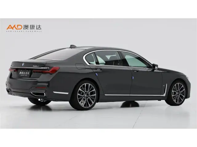BMW 7 Series — Фото автомобиля 3