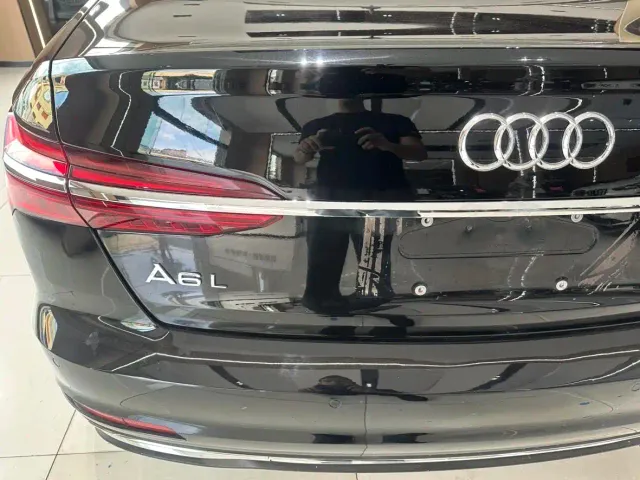 Audi A6L — Фото автомобиля 14