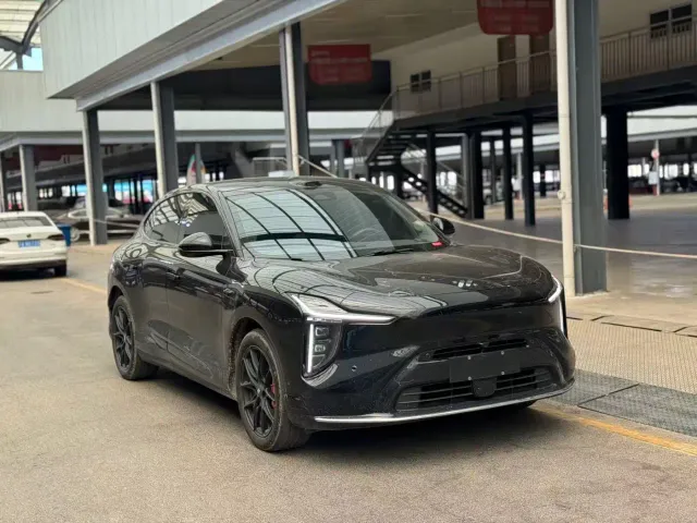 IM Motors LS6 — Фото автомобиля 3