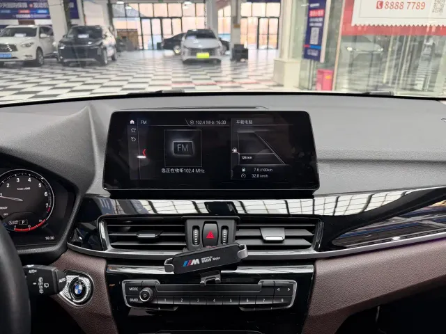 BMW X1 — Фото автомобиля 15