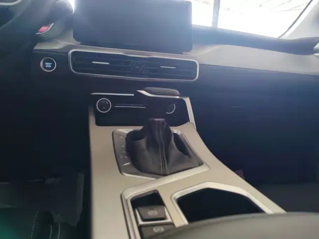 Geely Binyue — Фото автомобиля 16