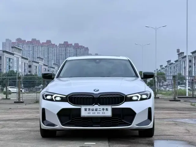 BMW 3 Series — Фото автомобиля 2