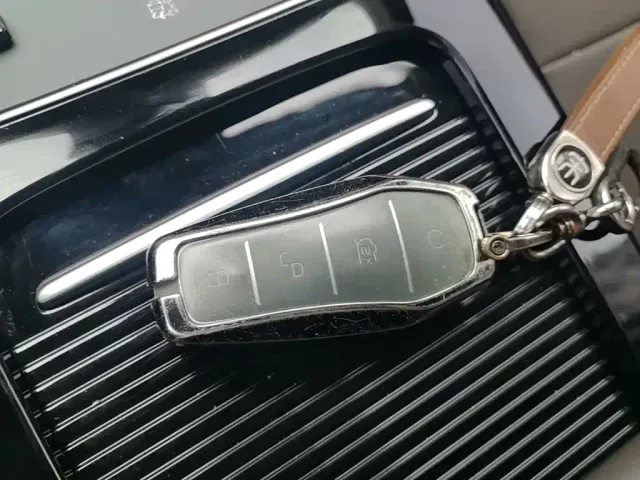 BYD Song MAX — Фото автомобиля 8
