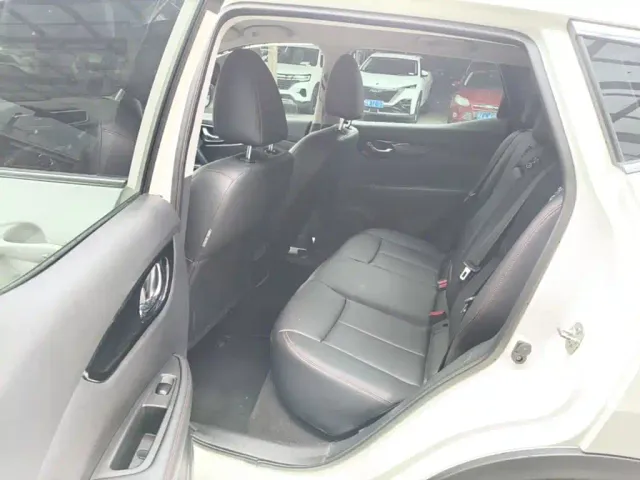 Nissan Qashqai — Фото автомобиля 16