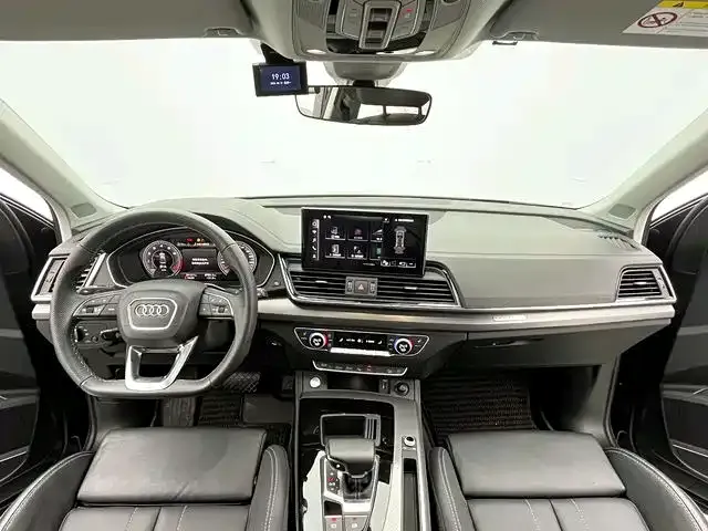 Audi Q5L — Фото автомобиля 9