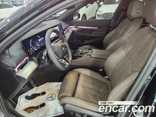 BMW 5-Series 5 серия (G60) 523d M Sport — Фото автомобиля 10